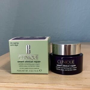 Clinique Smart Clinical Repair Eye Cream - Purple and Silver